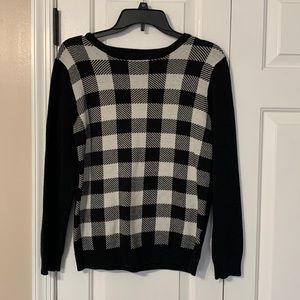 Boys black and white checkered sweater, size XL